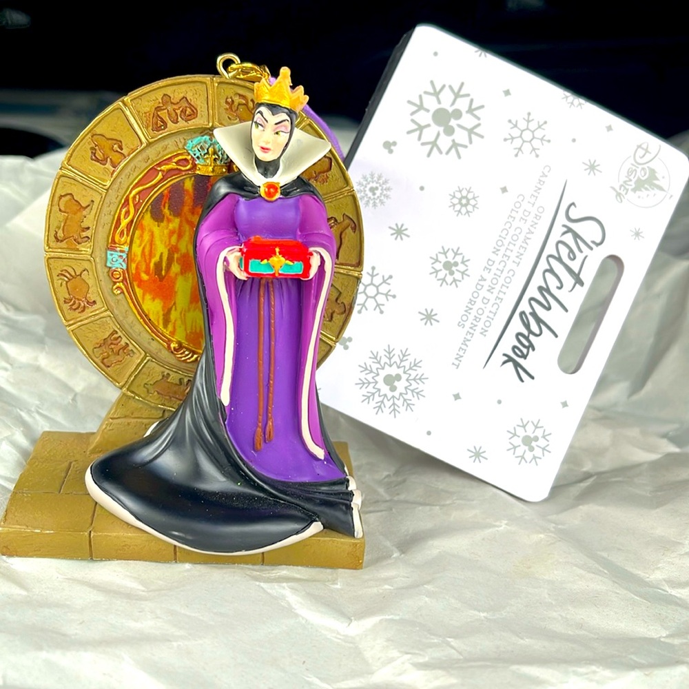 Evil Queen Ornament Disney Store Sketchbook Snow White Holiday Christmas Decor